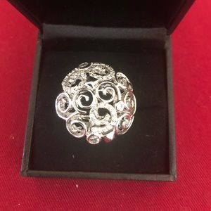 listing-status-banner